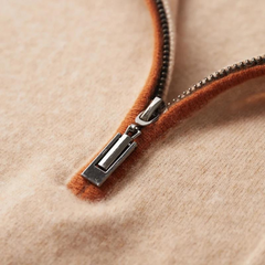 Poloshirt aus 100 % Kaschmir mit Reißverschluss